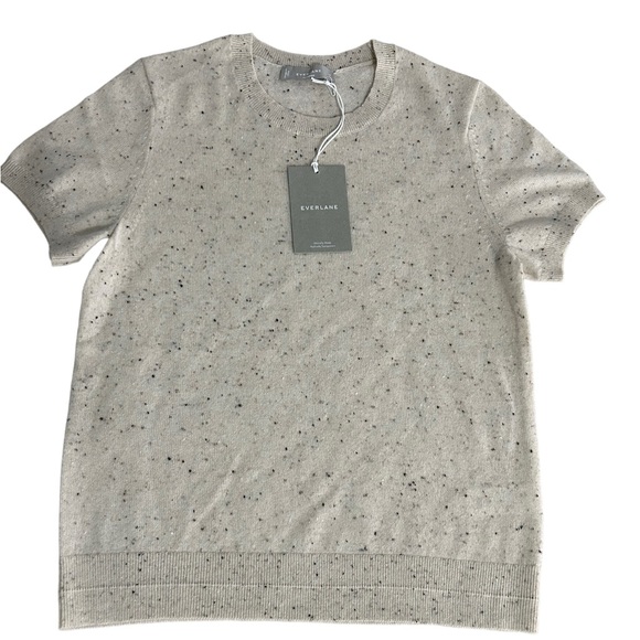 Everlane Sweaters - Everlane White Black Speck Short Sleeve The Cashmere Crew Speckled Sweater M